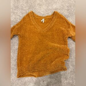 Mudd V-Neck Womens sweater mustard yellow